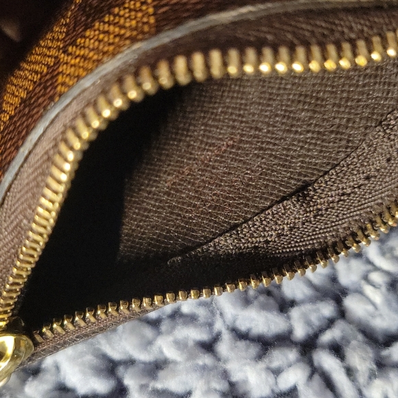 SOLD - Picture 4 of 6